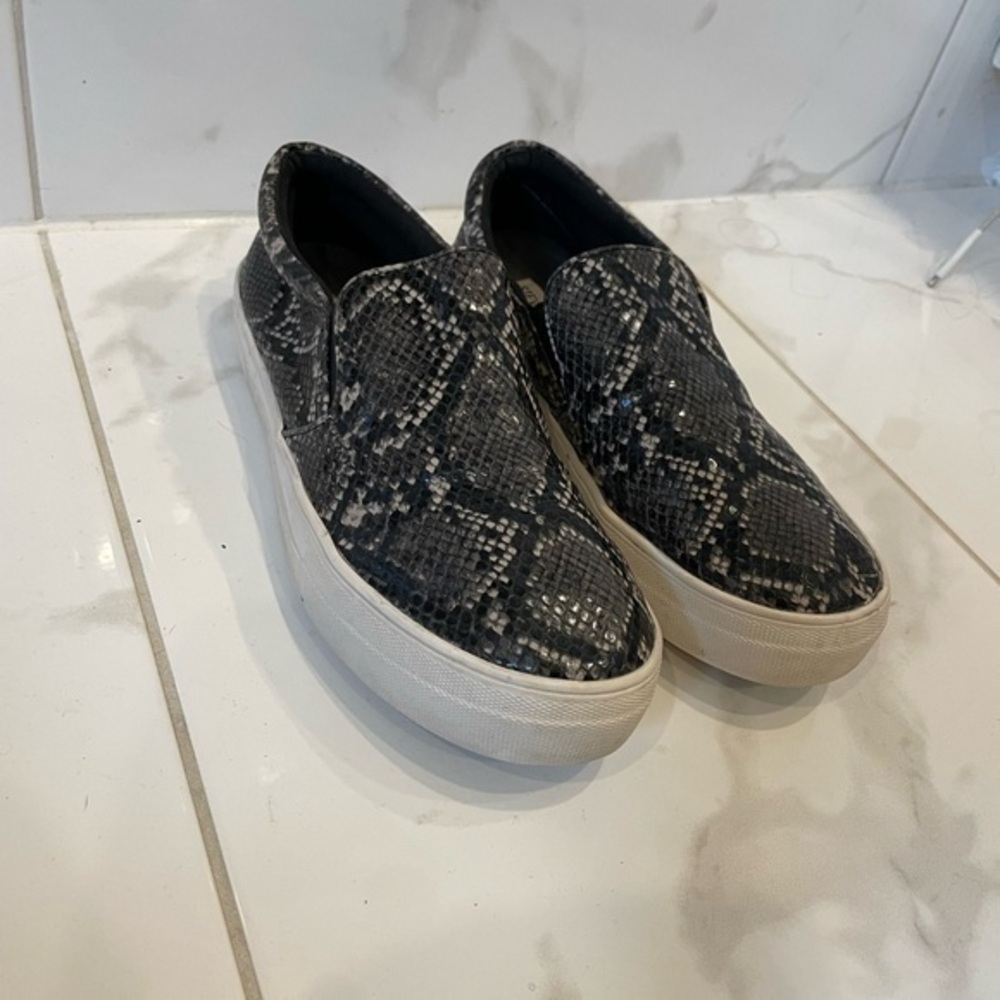 Steven Madden. | Neutral  Colour Snake Print Slip On Flat Shoes - Picture 11 of 15